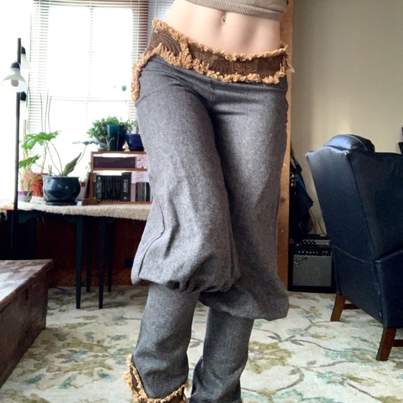 AnuttaraCrafts woolen pants - Picture 1 of 8